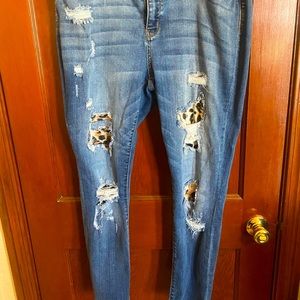 Judy Blue Skinny Fit Cheetah inlay jeans